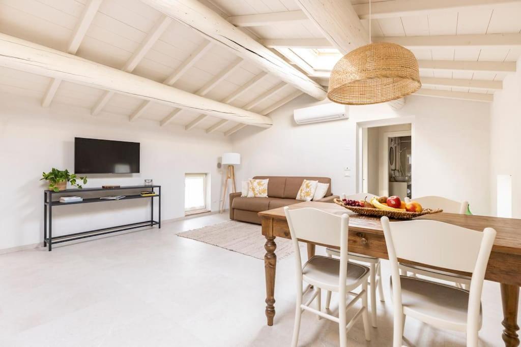 Mezzane di Sotto Verdeolivo 1876 - Apartments & Pool מראה חיצוני תמונה