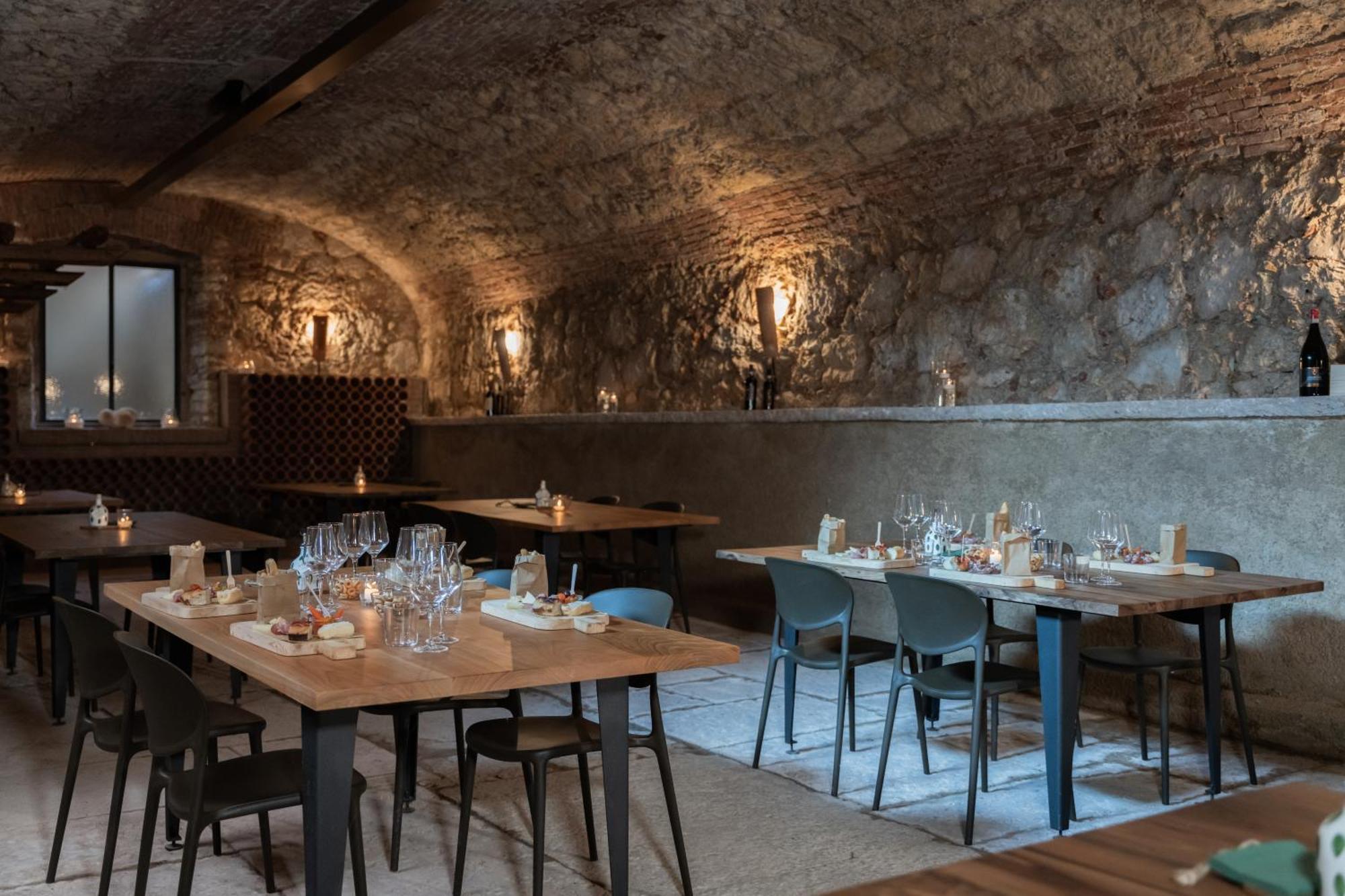 Mezzane di Sotto Verdeolivo 1876 - Apartments & Pool מראה חיצוני תמונה